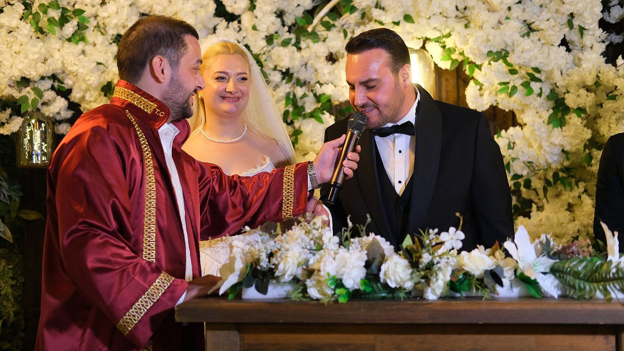 Yalova Belediye Meclis Uye Eski Dost Arkadas Nikah Toren (2)
