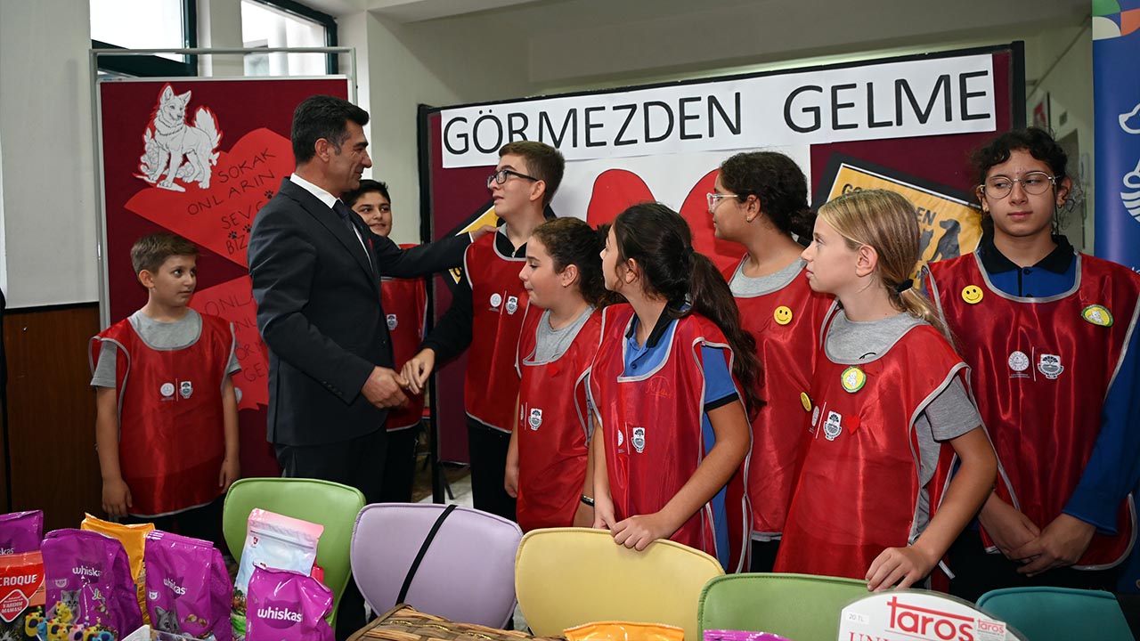 Yalova Belediyesi Gormezden Gelme Sokak Hayvan Mama Mehemt Akif Ortaokul Destek (2)