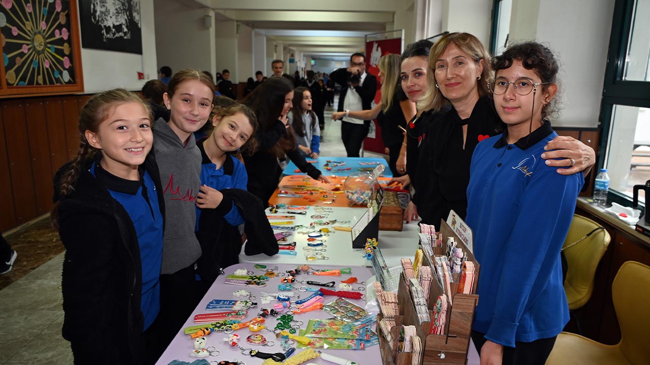 Yalova Belediyesi Gormezden Gelme Sokak Hayvan Mama Mehemt Akif Ortaokul Destek (5)