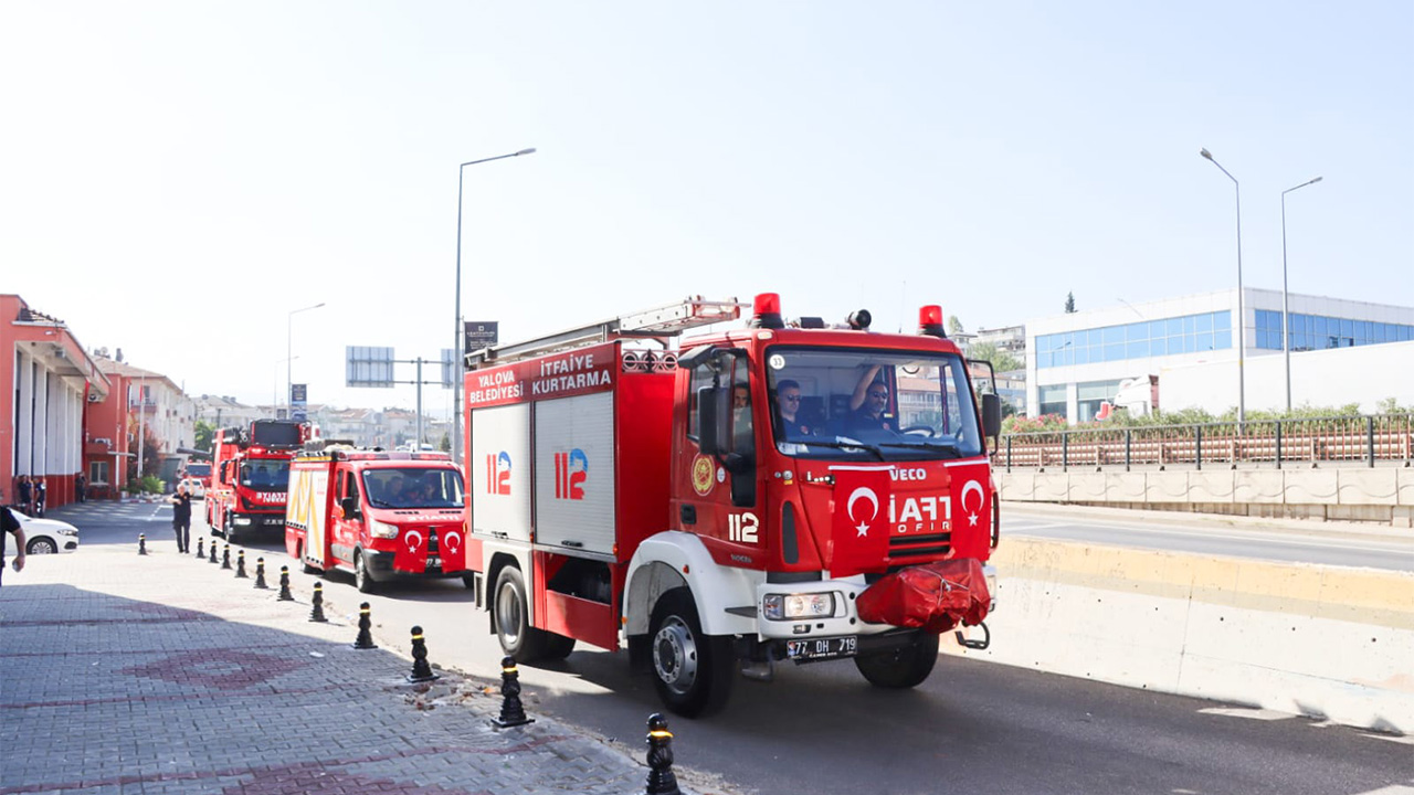 Yalova Beledi̇yesi̇ İtfai̇yesi̇’nden Şehi̇r Turu (4)