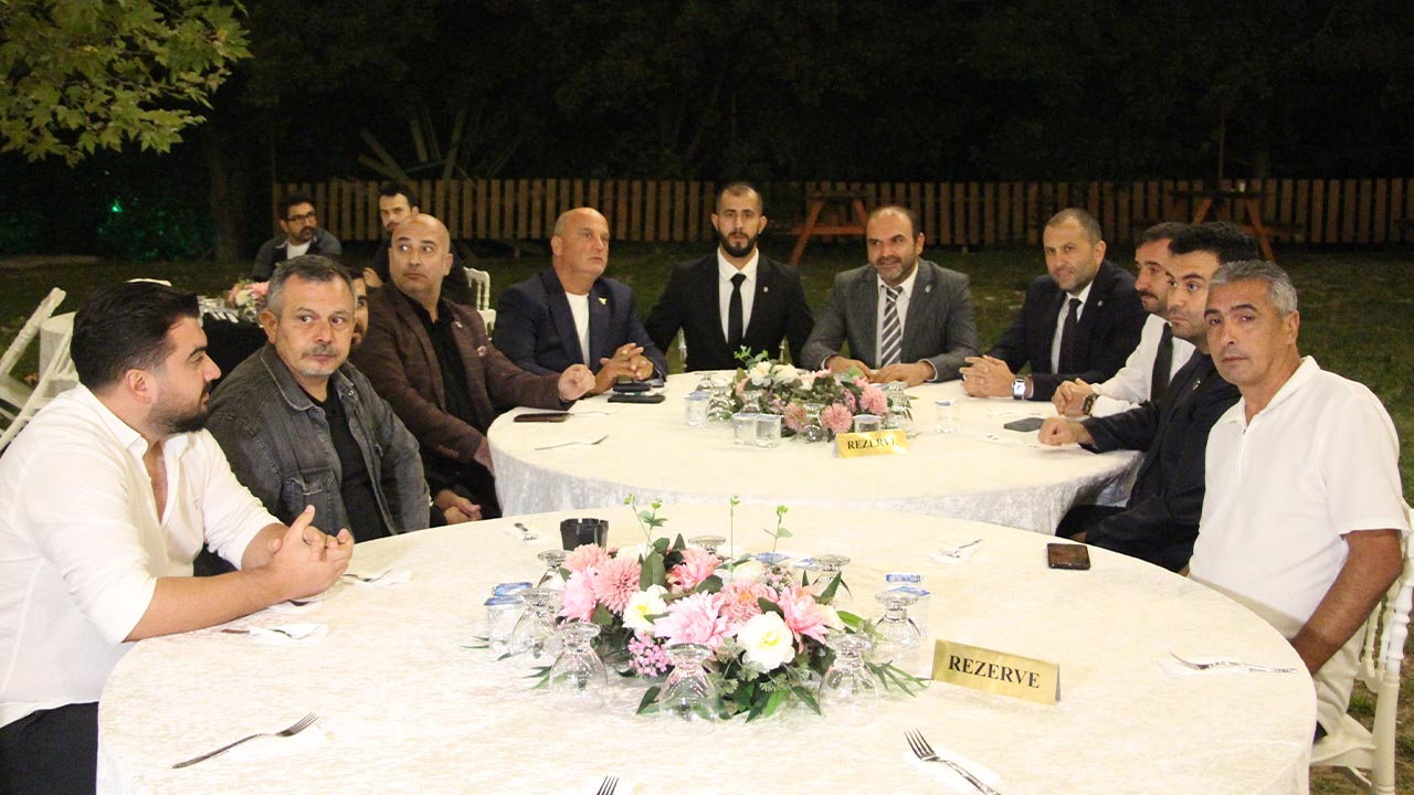 Yalova Besiktaslilar Dernek Gece Organizasyon (4)