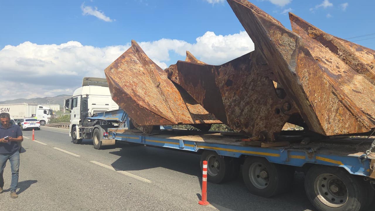 Yalova Bursa Orhangazi Supurgelik Yolcu Otobus Tir Trafik Kaza Yarali (1)