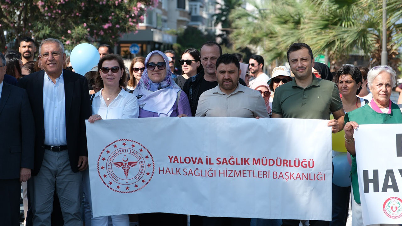 Yalova Ciftlikkoy Belediye Baskan Kaymakam Saglikli Hayat Hafta Yuruyus Kanser Erken Tani Farkindalik (1)