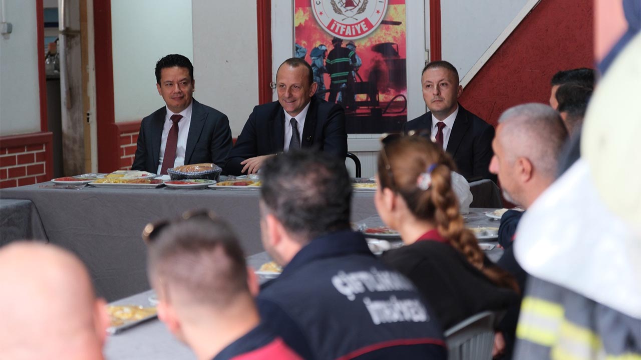 Yalova Ciftlikkoy Belediye Itfaiye Hafta Mudurluk Kutlama (2)