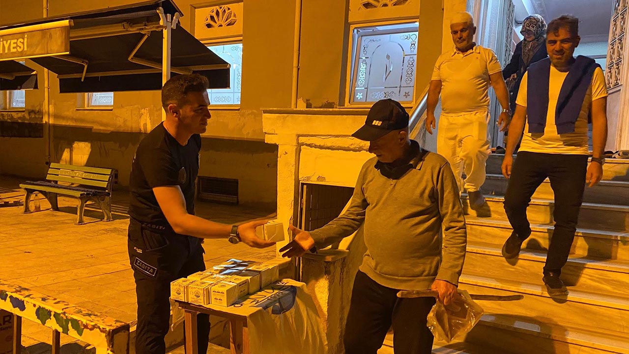 Yalova Cinarcik Belediye Mevlid Kandil Simit Ikram (2)