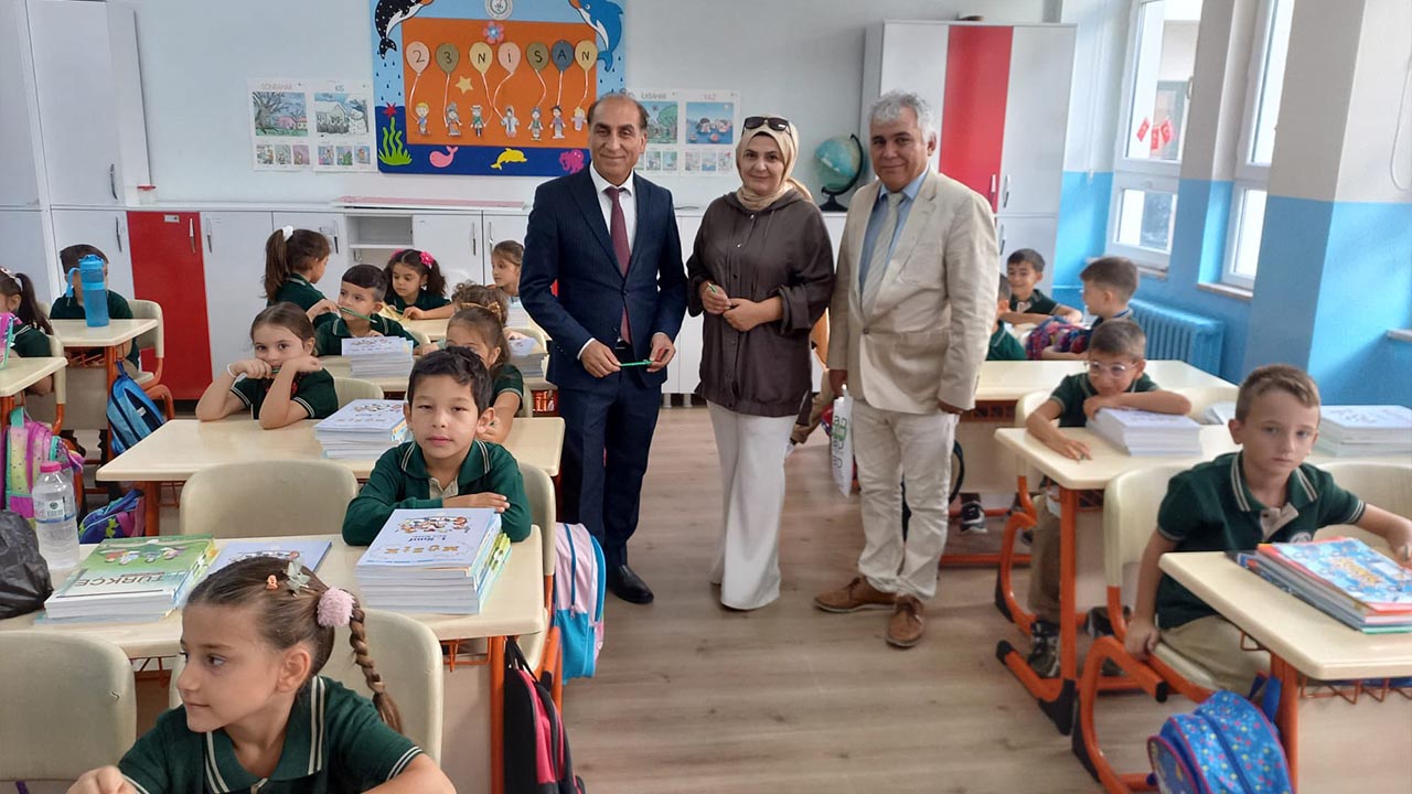 Yalova Cinarcik Okul Zili Caldi Milli Egitim Muduru Ziyaret Etti (1)