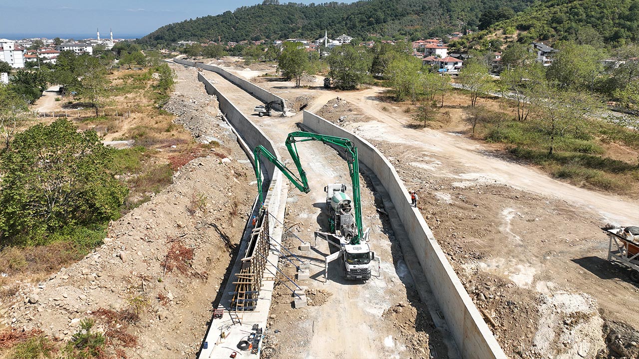 Yalova Devlet Su Isleri Cinarcik Tesvikiye Karpuzdere Taskin Kalkan Calisma (2)