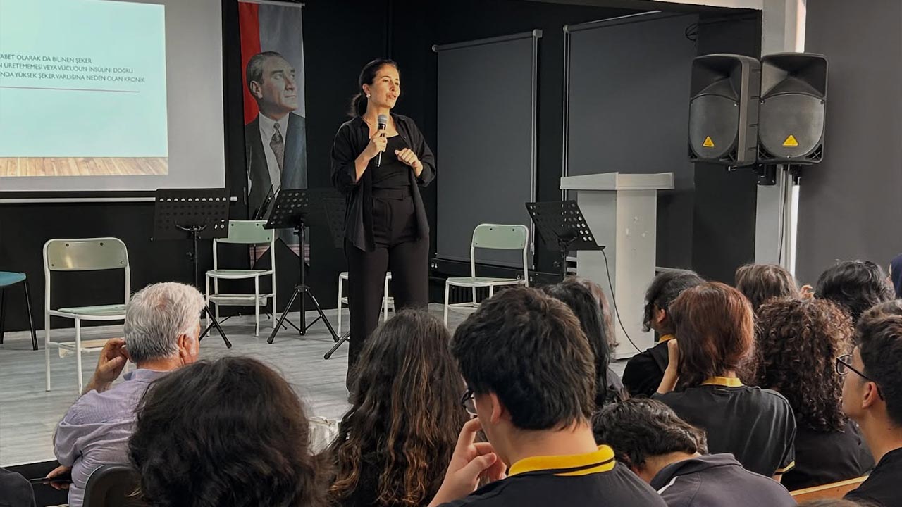 Yalova Guzel Sanatlar Lise Diyabet Bilgilendirme Konferans (2)