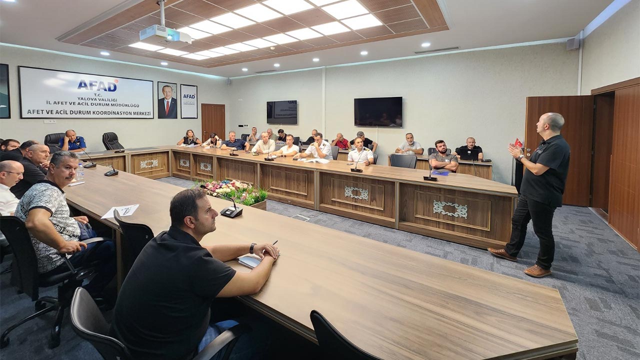 Yalova Turkiye Acil Afet Mudurluk Mudahale Plan Tamp Toplanti (1)
