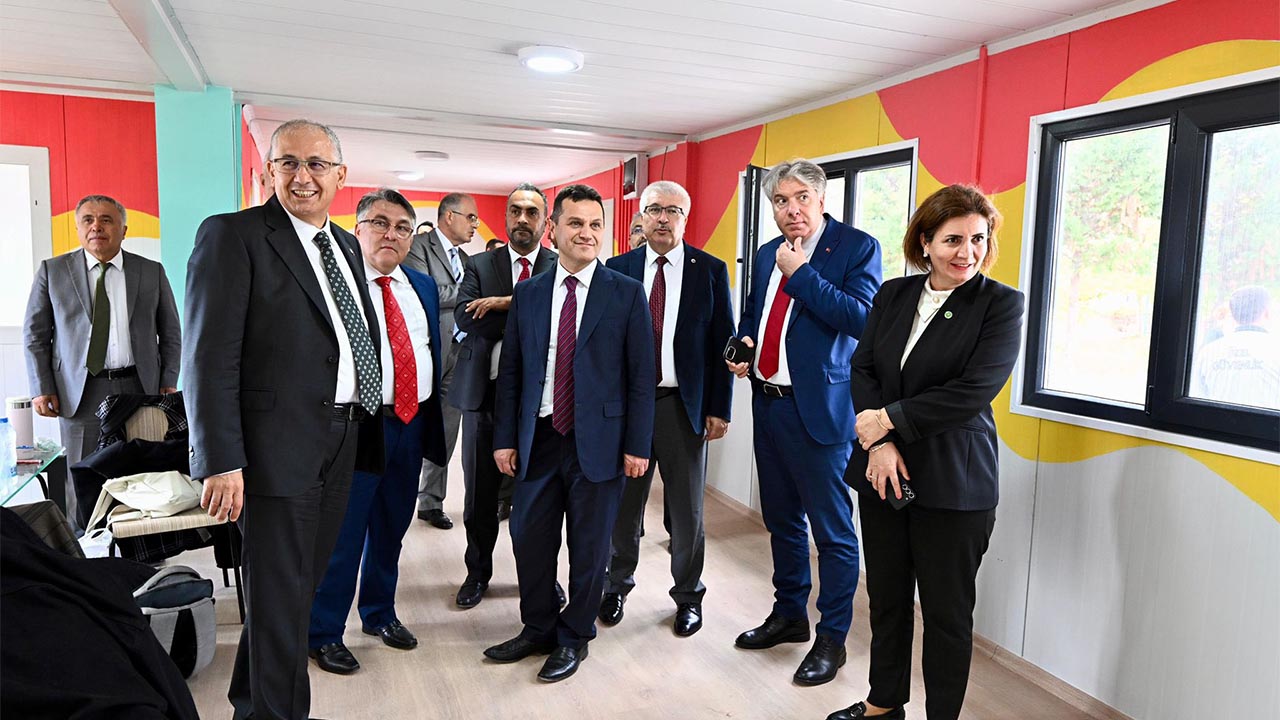 Yalova Universitesi Bati Karadeniz Universiteliler Birlik Toplanti Rektor Katilim (1)