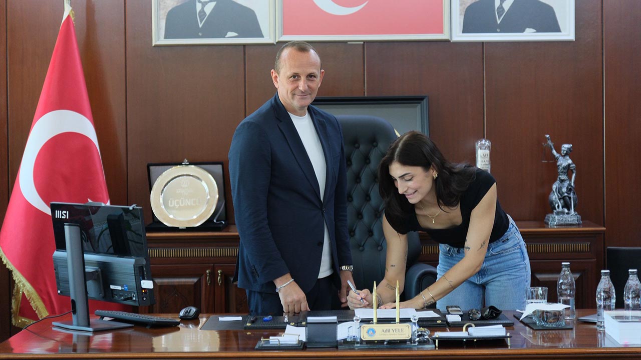 Çi̇ftli̇kköy’de Voleybol Ateşi̇ (6)