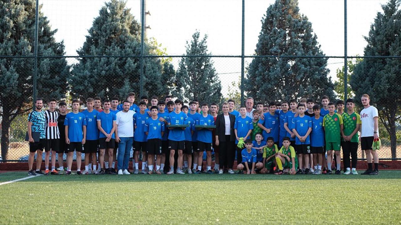 Fazlaca’dan Futbol Takımına Tam Destek (1)