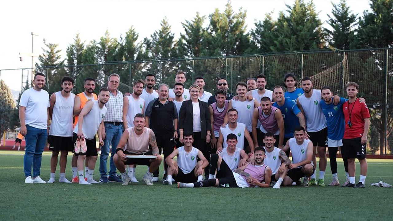 Fazlaca’dan Futbol Takımına Tam Destek (3)