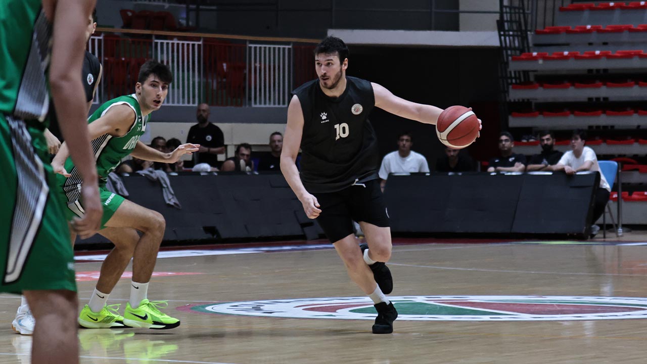 Yalova Semt77 Basketbol Takim Turnuva Darusafaka Beraberlik (4)