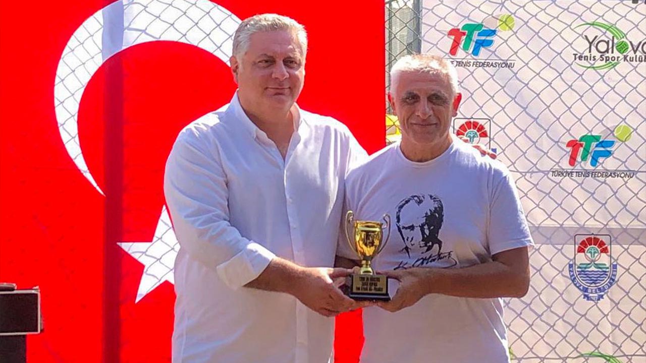Yalova’da Teni̇s Turnuvasi Büyük Bi̇r Heyecan Ve Coşku İle Tamamlandi (1)
