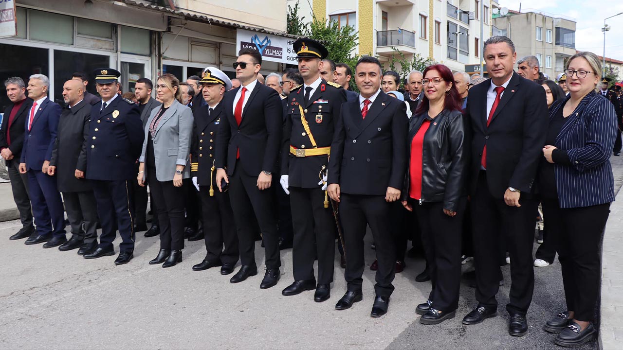 102 Yıldır Aynı Coşkuyla! (2)