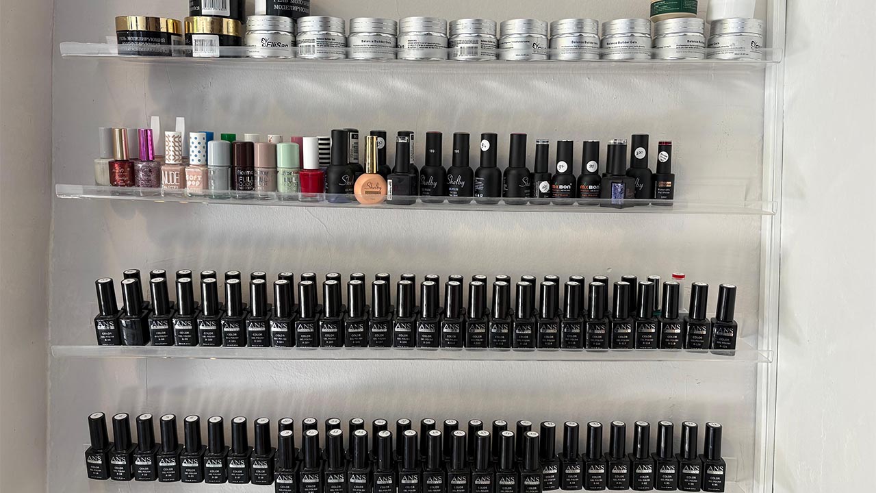 Alaçatı Esintisi Yalova’da İki Kuzen Nail Bar Açtı (4)