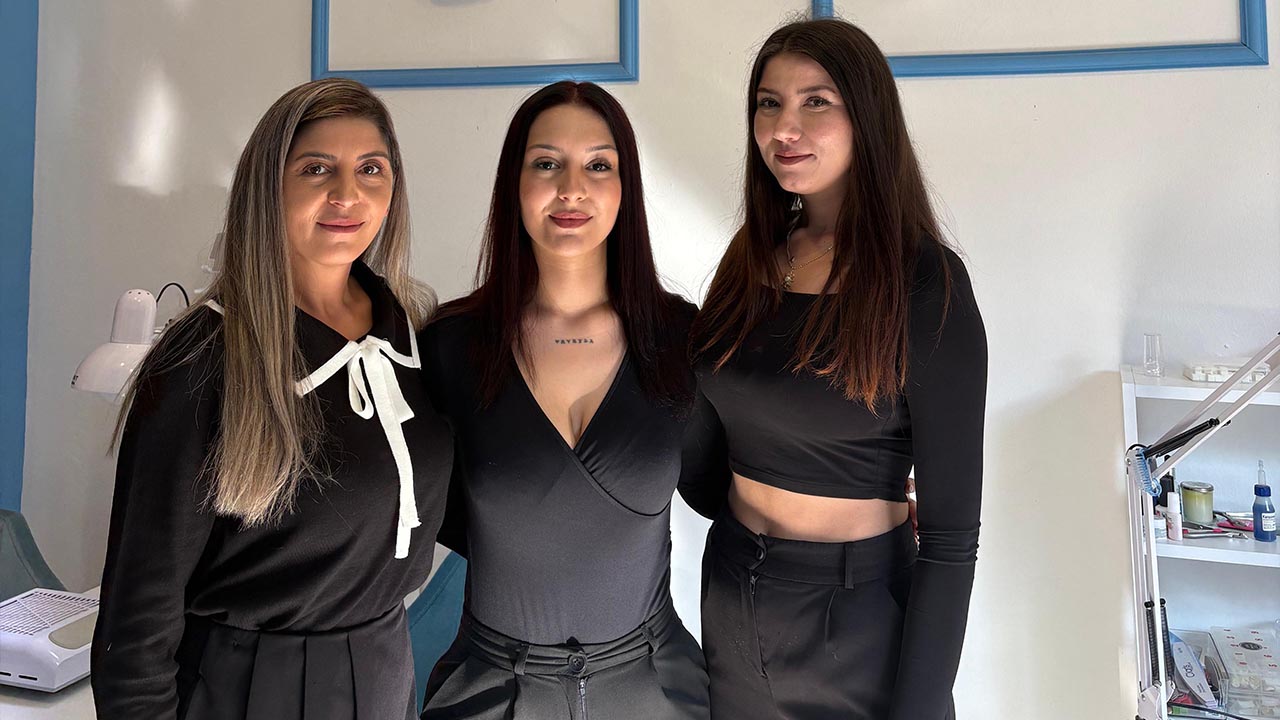 Alaçatı Esintisi Yalova’da İki Kuzen Nail Bar Açtı (6)