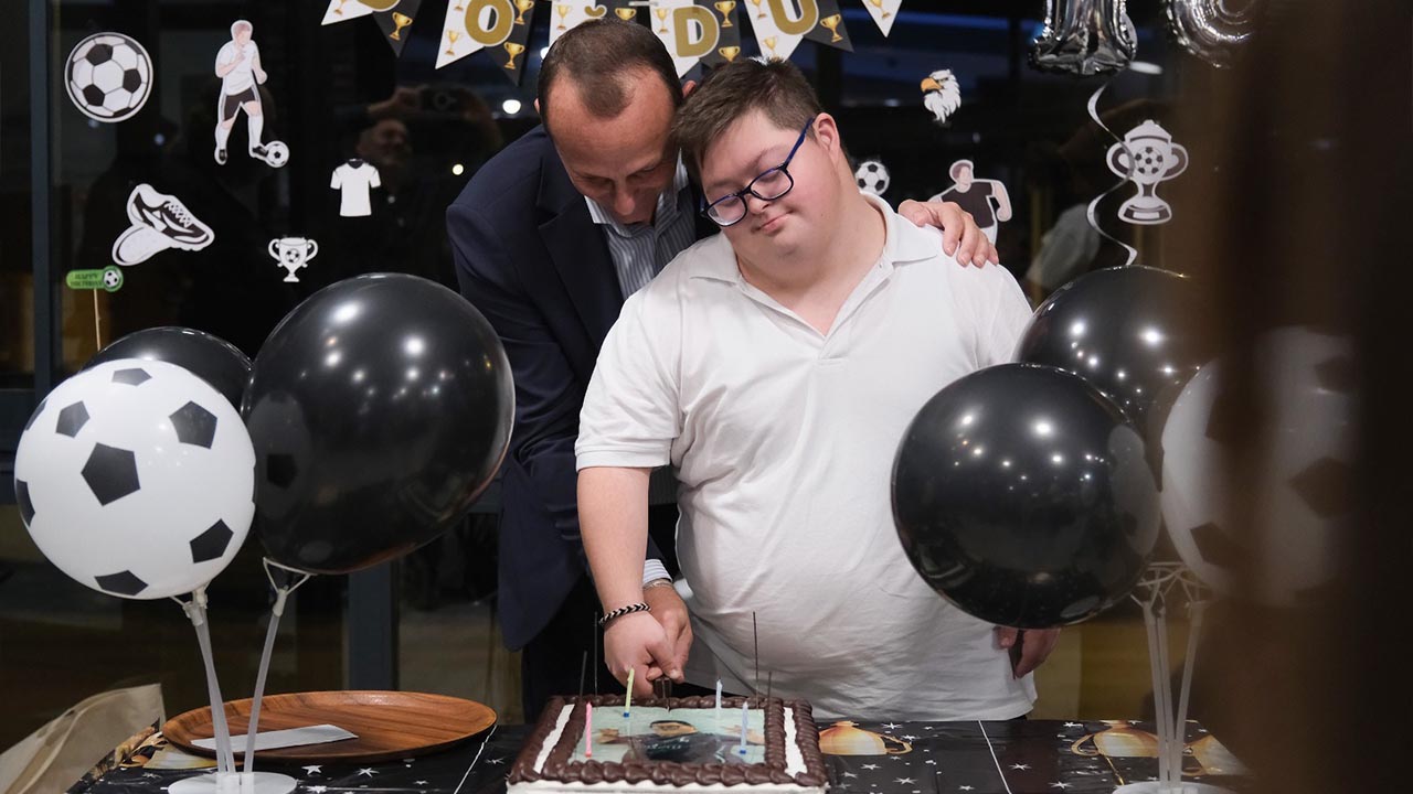 Başkan Yele’den Hamza’ya Doğum Günü Sürprizi (4)