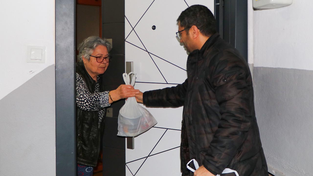 Çiftlikköy Belediyesi’nde Sosyal Destekler Hız Kesmiyor (4)