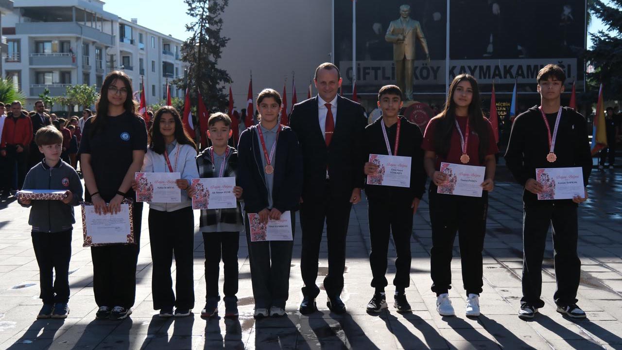 Çiftlikköy’de Cumhuriyetin 102. Yıl Coşkusu (1)