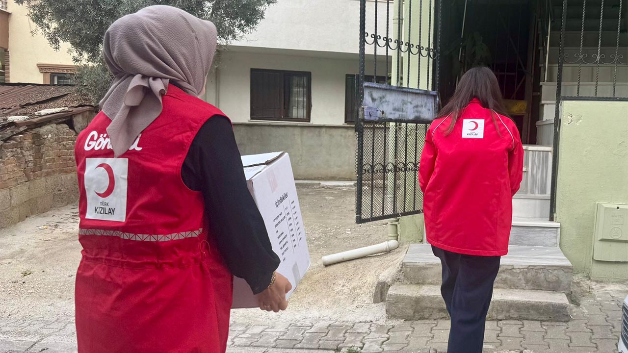 ‘Dertlerine Ortak Olup, Gönüllerine Dokunduk (1)