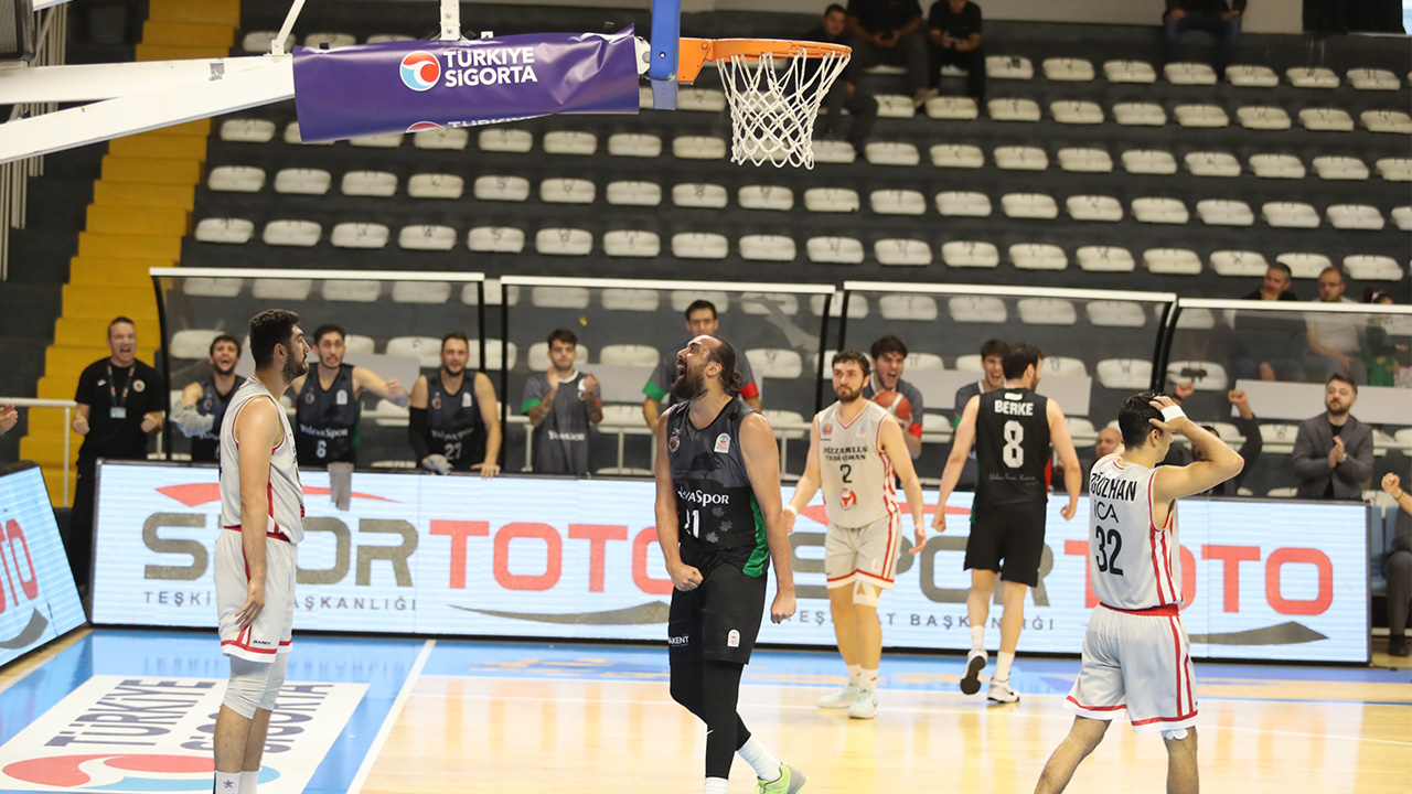 Dev Adamlar Cedi Osman’ı Rahat Geçti (2)