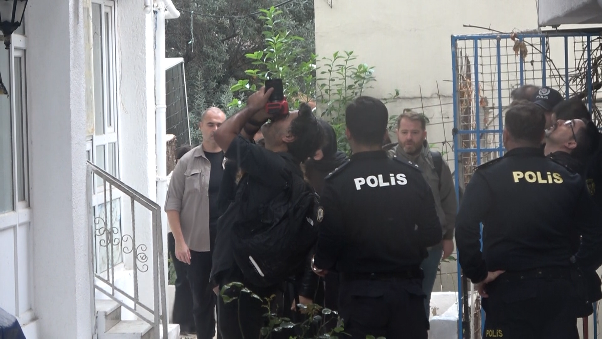 Güllü'nün Otopsisinde Alınan Örneklerden Başkasına Ait Dna Çıkmadı (3)