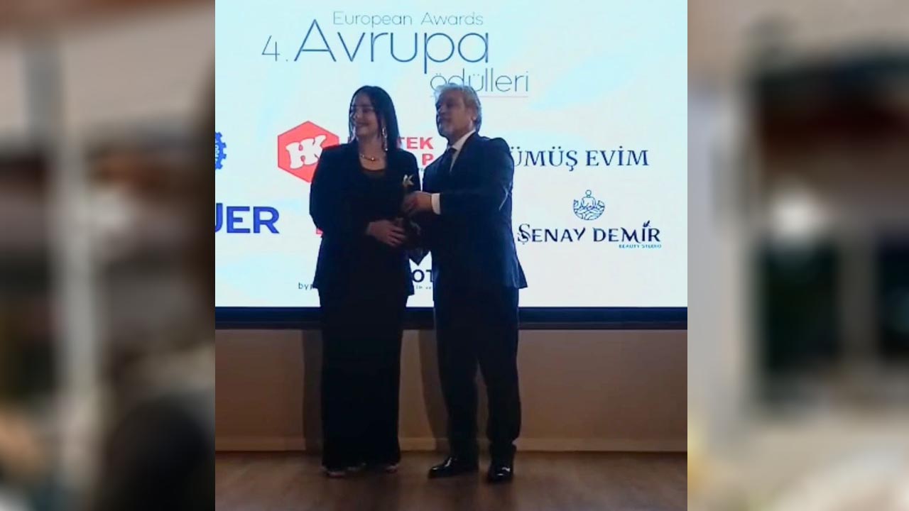 Kübra Karahanoğlu Psikoloji Ödül (2)