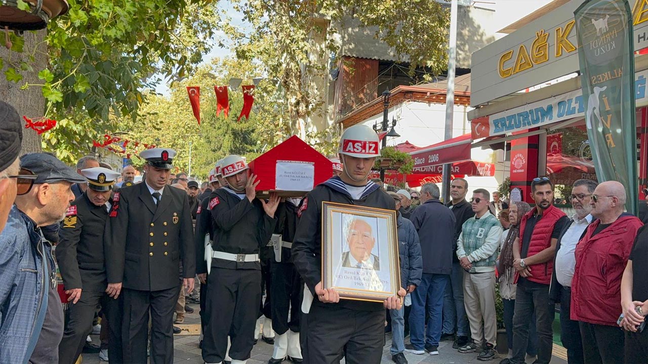 Yalova Kuluslu Aile Emekli Astsubay Vefat Cenaze Toren (2)