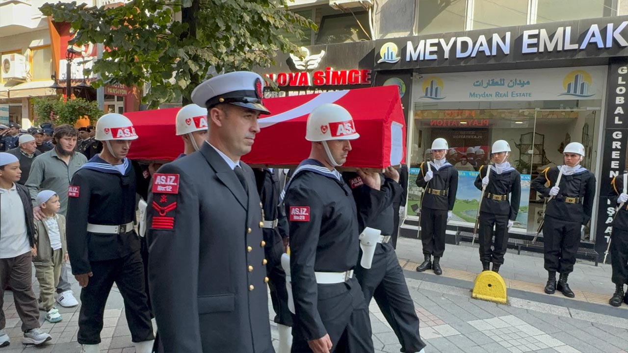 Yalova Kuluslu Aile Emekli Astsubay Vefat Cenaze Toren (4)