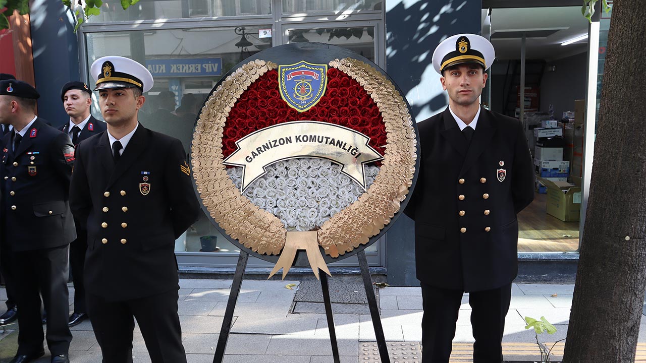 Yalova Kuluslu Aile Emekli Astsubay Vefat Cenaze Toren (5)