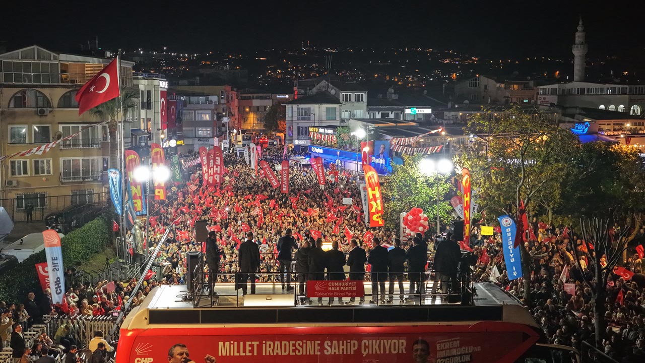 Chp Özgür Özel Sarıyer Istanbul Miting Eylem (1)