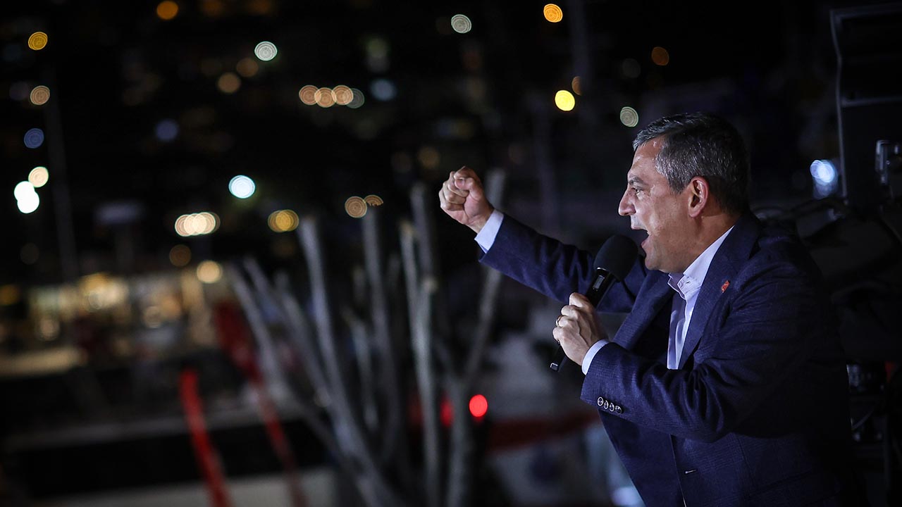 Chp Özgür Özel Sarıyer Istanbul Miting Eylem (5)