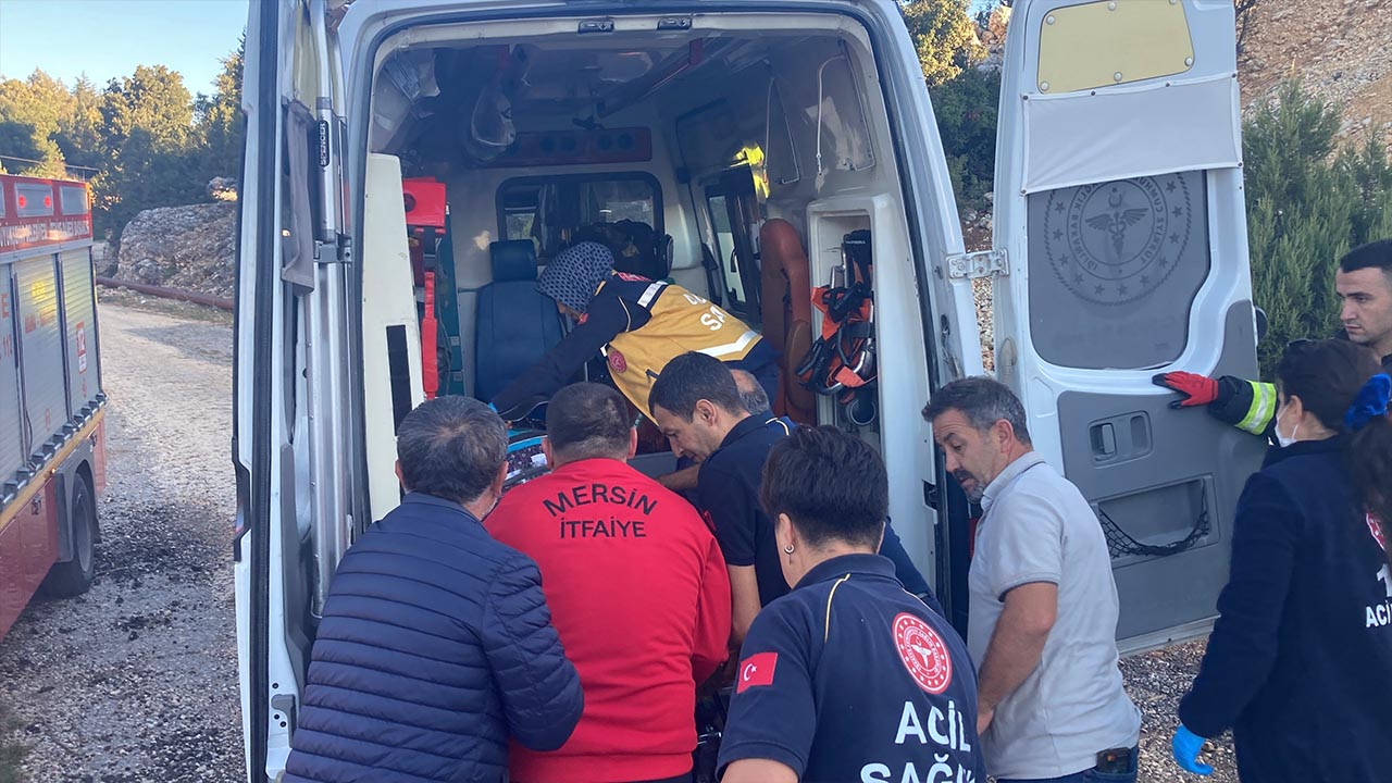 Mersin Isci Servisi Yuvarlandi 4 Olu (1)