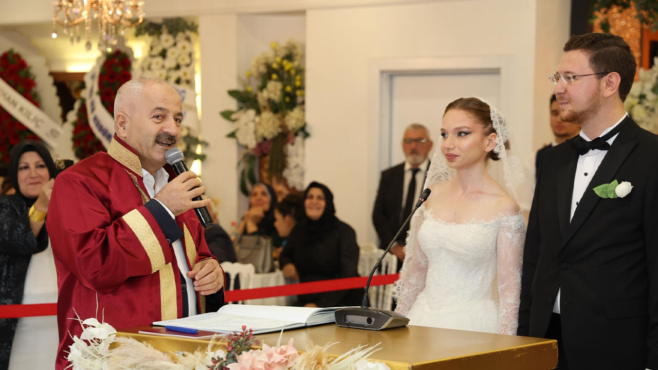 Ünlü Oyuncu Şahitlik Yaptı (1)