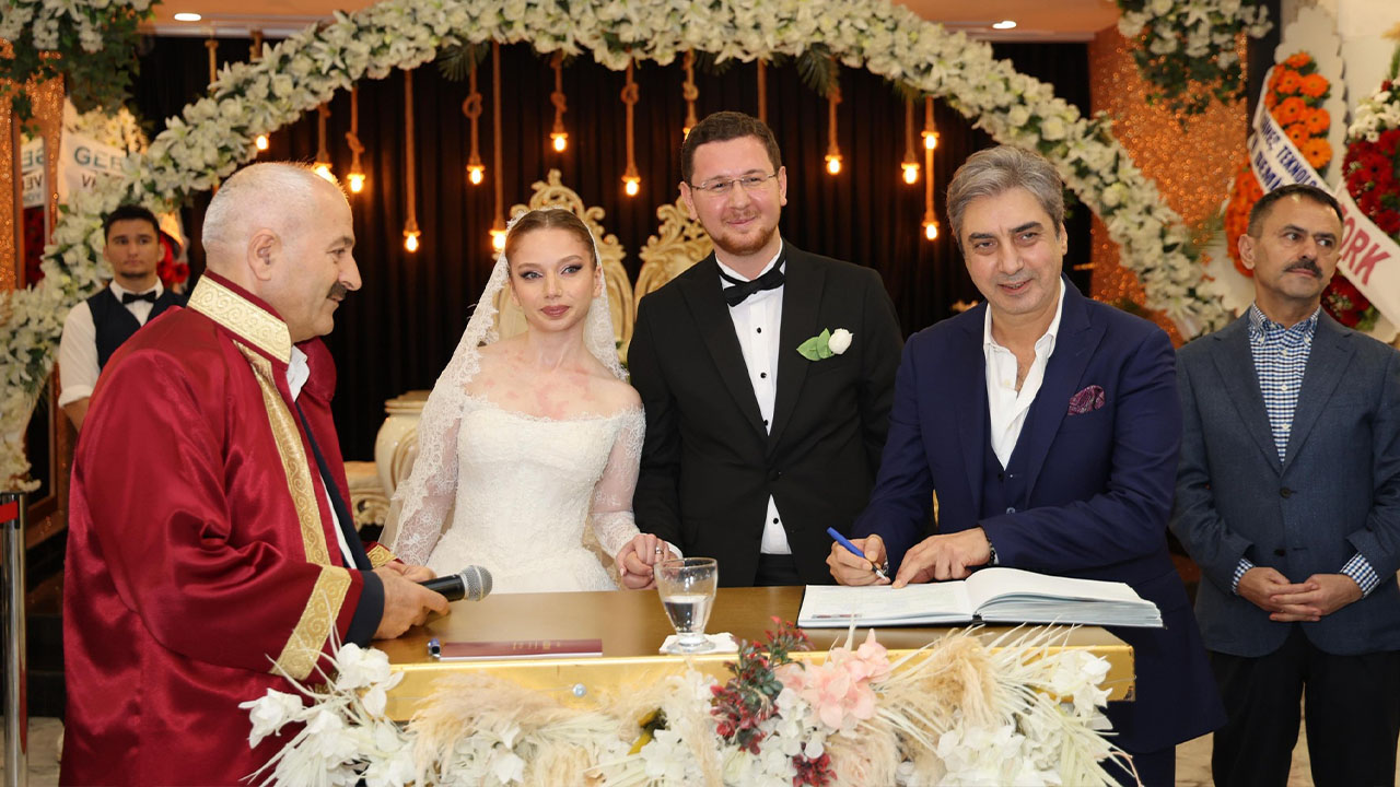 Ünlü Oyuncu Şahitlik Yaptı (2)