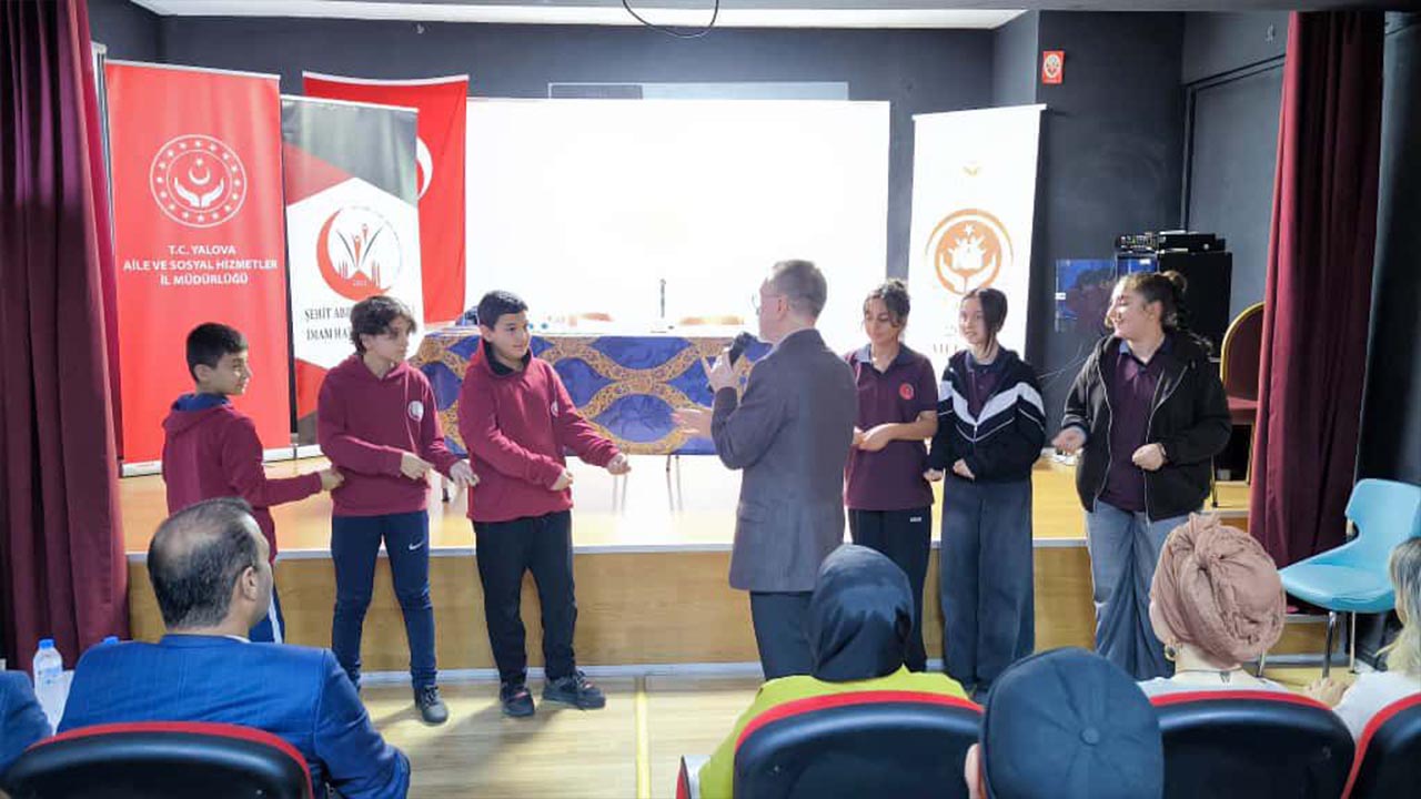 Yalova Aile Sosyal Hizmet Il Mudurluk Universite Atolye (4)