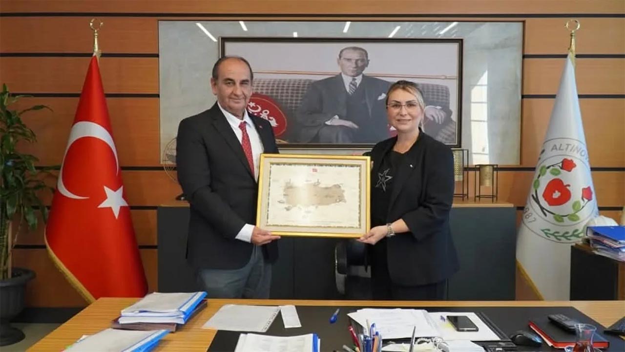 Yalova Altinova Baskan Fazlacaya Mudurlerden Ziyaret (1)