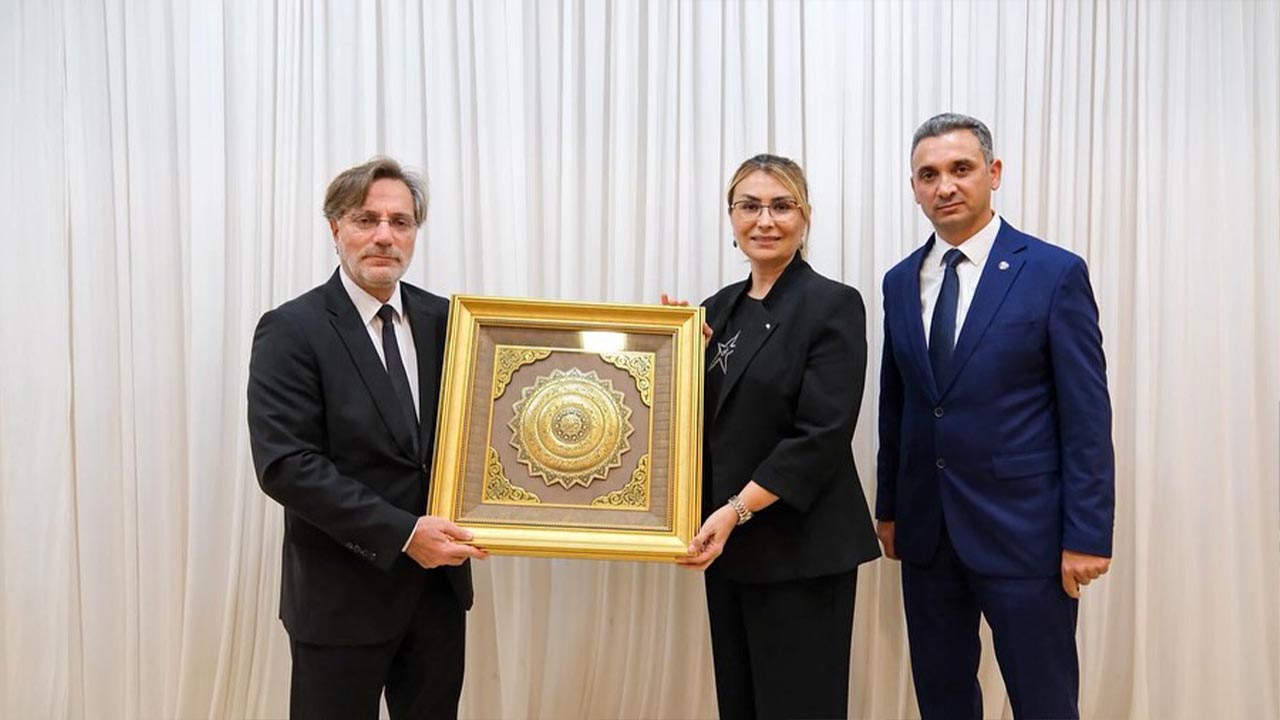 Yalova Altinova Camii Ve Din Gorevlileri Haftasi Yemek Duzenlendi (4)