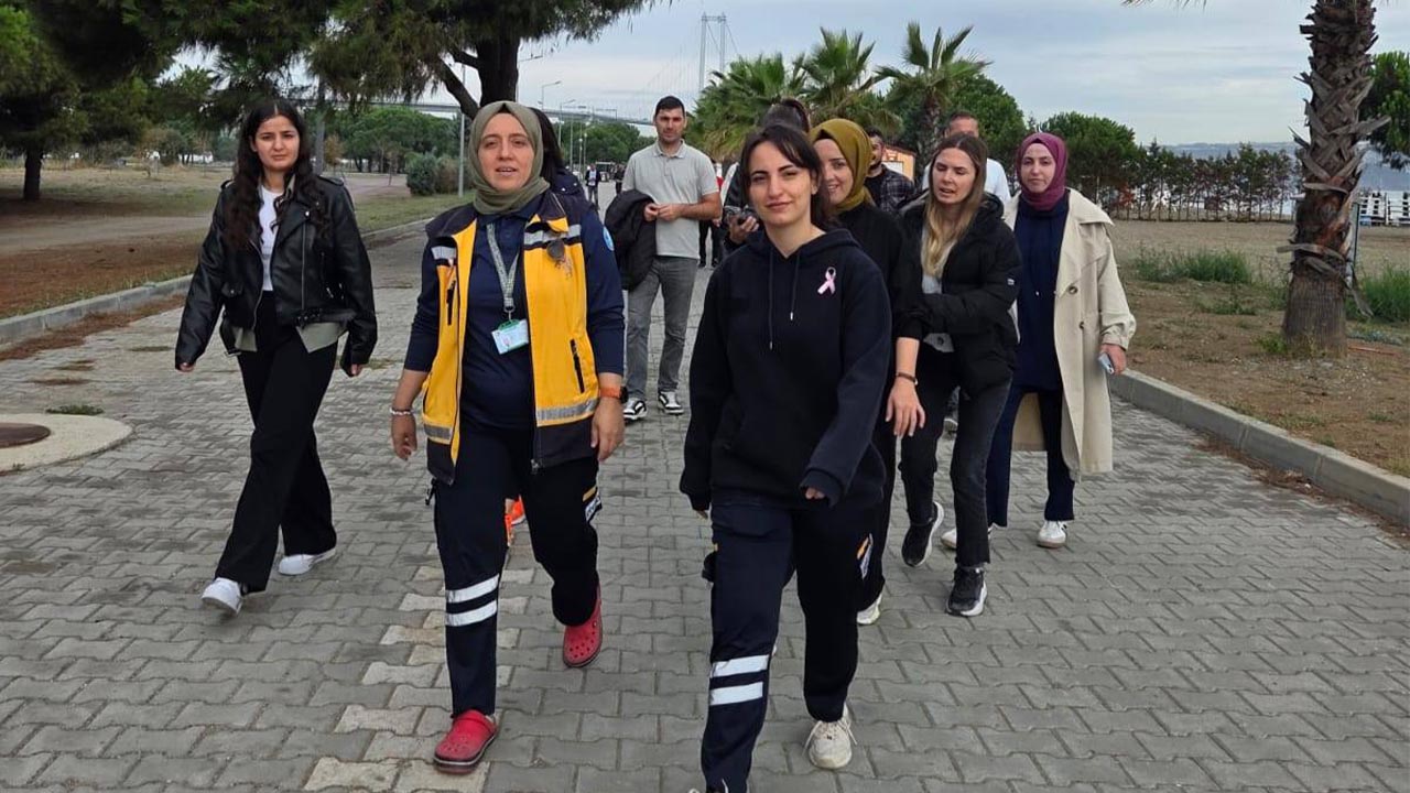 Yalova Altinova Il Saglik Milli Egitim Belediye Meme Kanseri Farkindalik Dunya Yuruyus Gunu Etkinlik (2)