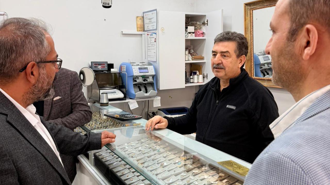 Yalova Anahtar Parti Il Baskan Teskilat Esnaf Ziyaret Gorusme (1)