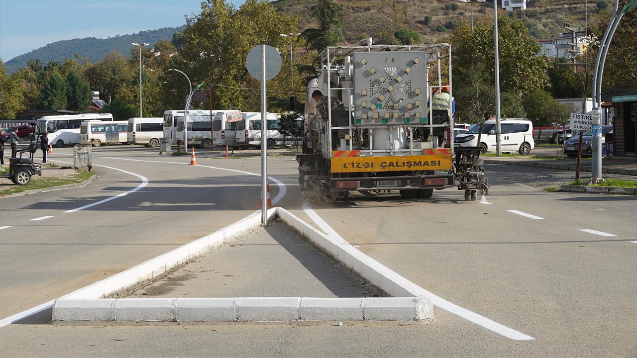 Yalova Armutlu Yol Cizgi Calismasi (3)