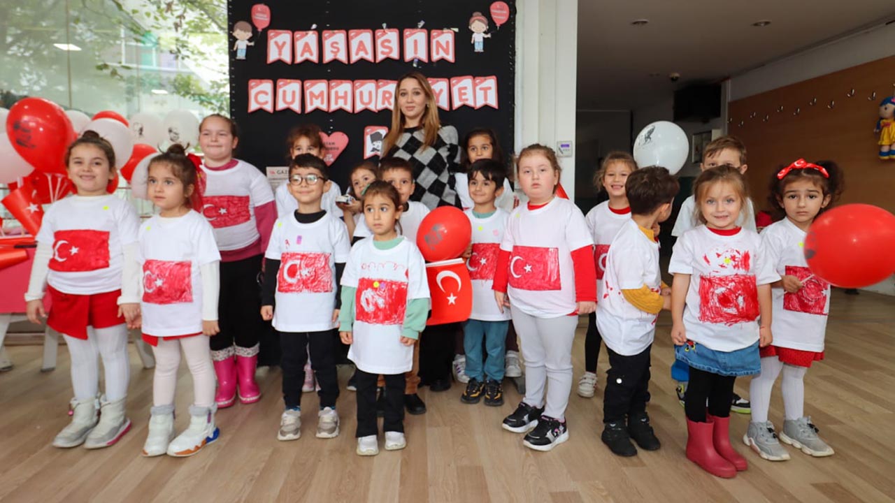 Yalova Belediye Cocuk Tiyatro Atolye Etkinlik Cumhuriyet Bayram (2)