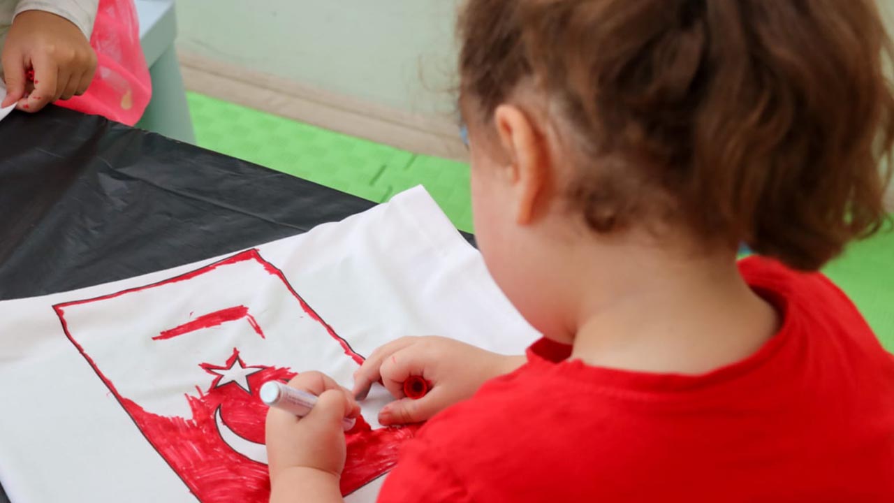 Yalova Belediye Cocuk Tiyatro Atolye Etkinlik Cumhuriyet Bayram (3)