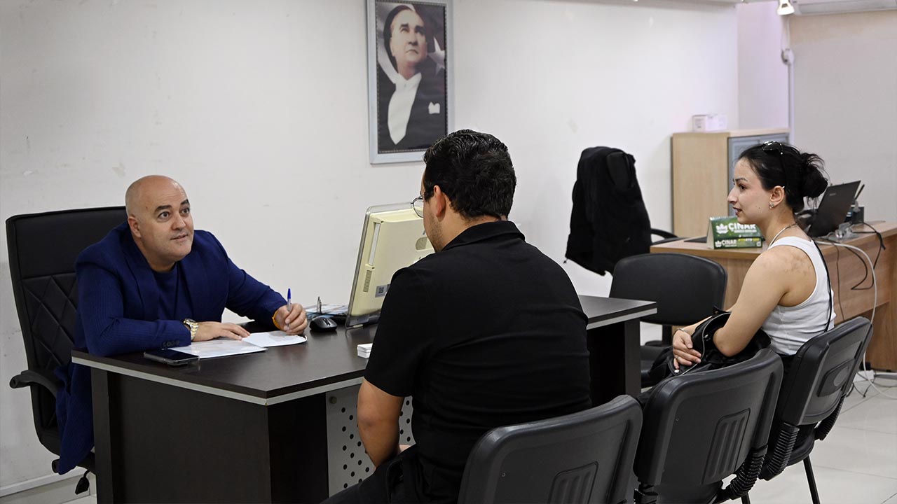 Yalova Beledi̇yesi̇ İsti̇hdam Ofi̇si̇ Sayesi̇nde Bugüne Kadar 434 Ki̇şi̇ İş Sahi̇bi̇ Olduu (4)