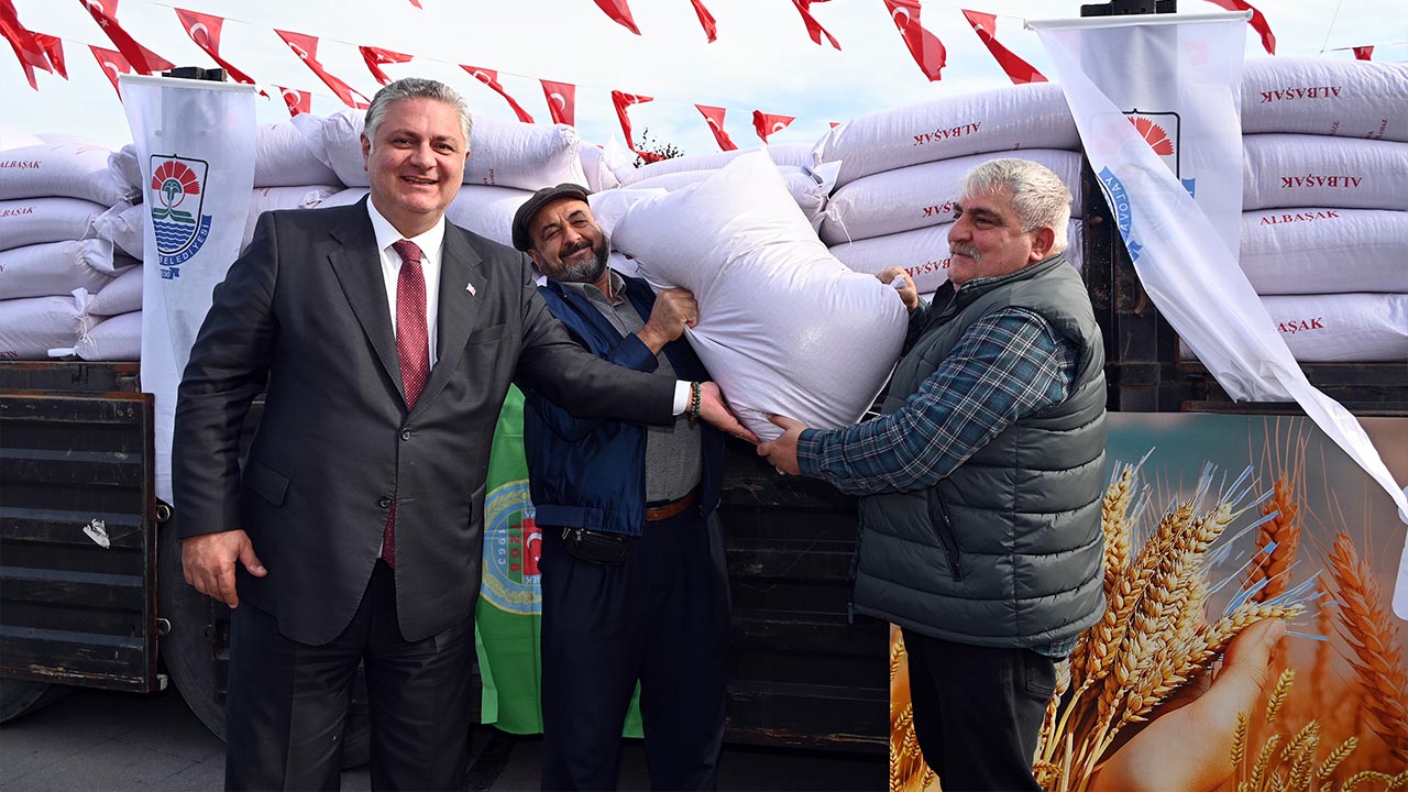 Yalova Beledi̇yesi̇'nden Yerel Üreti̇ci̇lere 14 Ton Buğday Tohumu Destek (2)