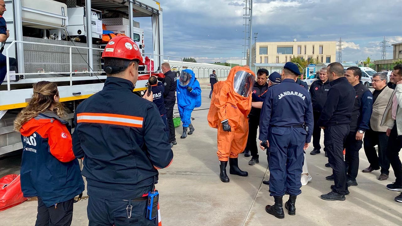 Yalova Ciftlikkoy Belediye Buyuk Deprem Tatbikat Takip Merkez Katilim (3)