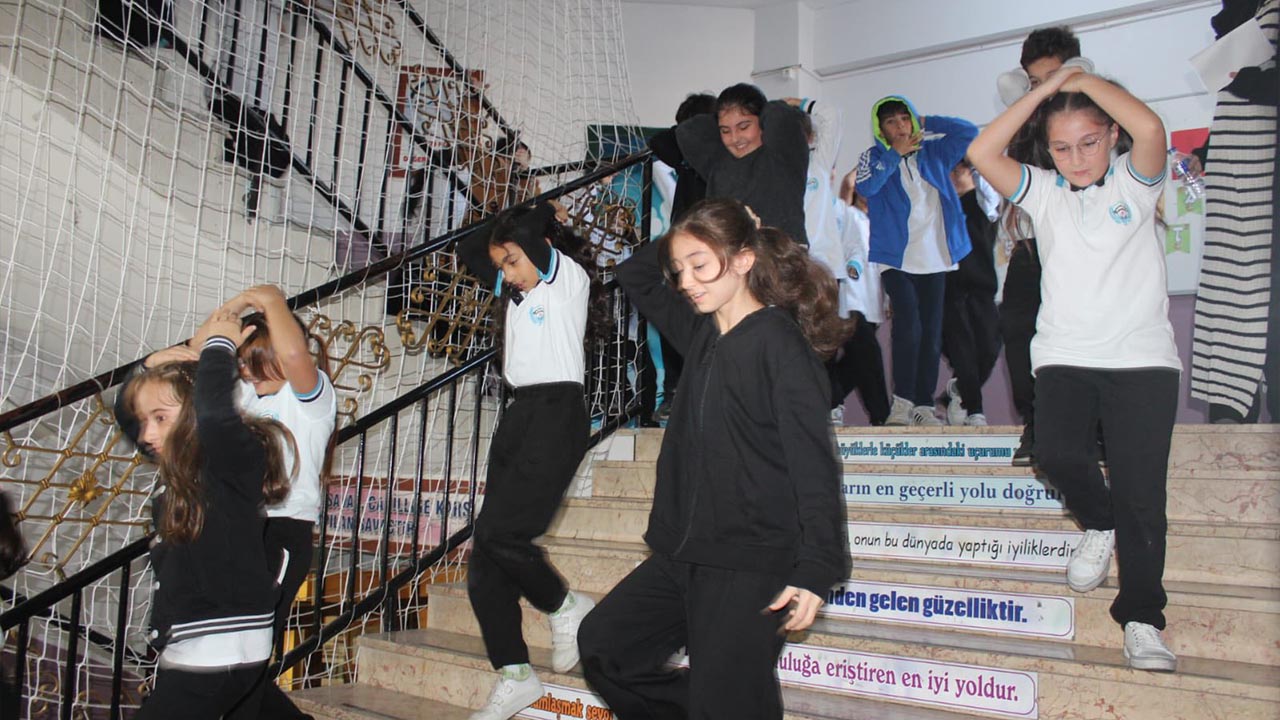 Yalova Cinarcik Afet Tatbikat Es Zamanli (2)