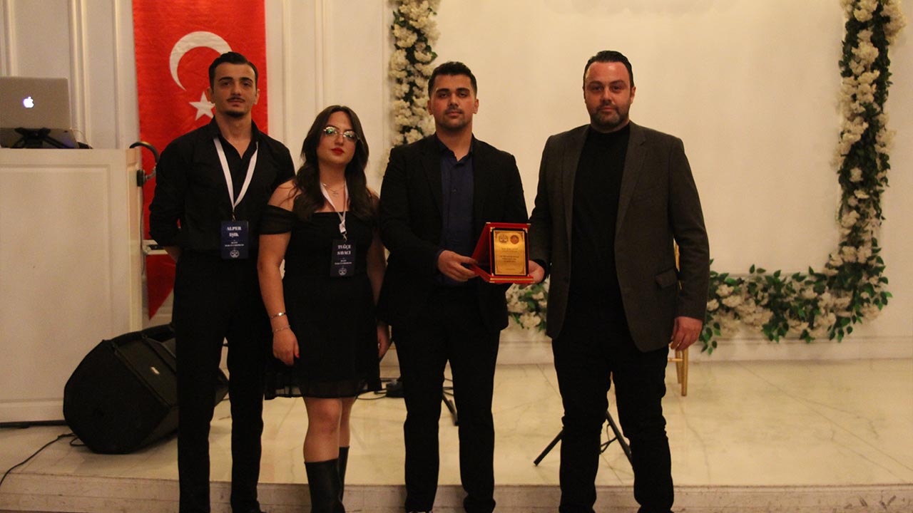 Yalova Cumhuriyet Balo Ogrenci (11)